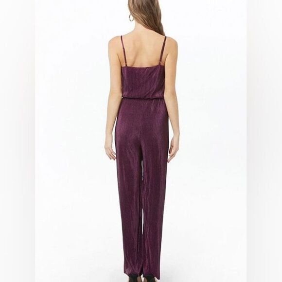 Forever 21  - Picture 3 of 9